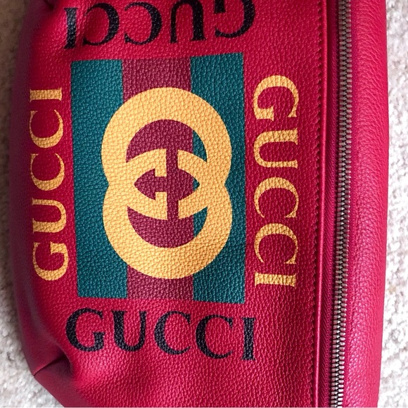⭐️ NEW Authentic Gucci Bumbag⭐️ - Picture 6 of 12